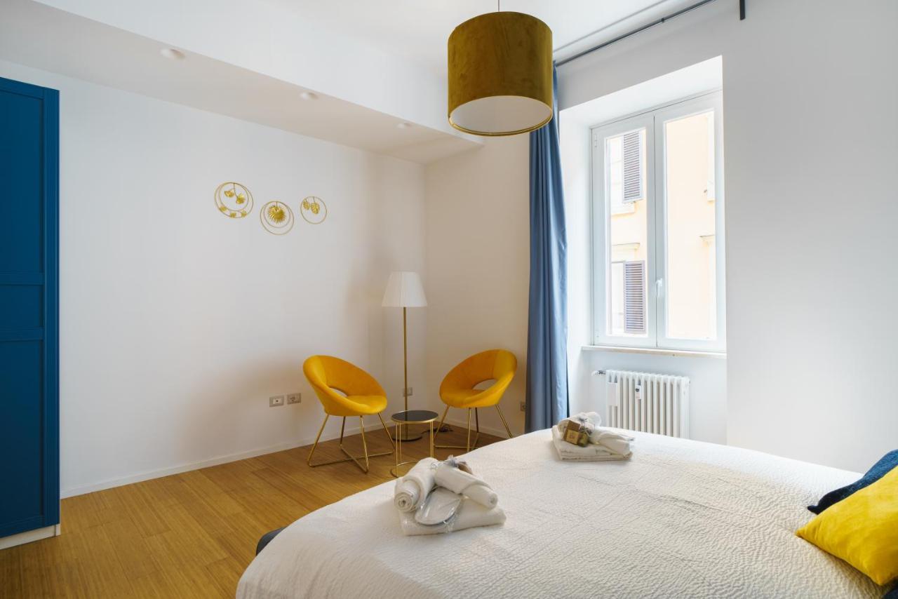 Dreamynest Quattro Cantoni - 2 Bdr Vicino Il Colosseo 罗马 外观 照片