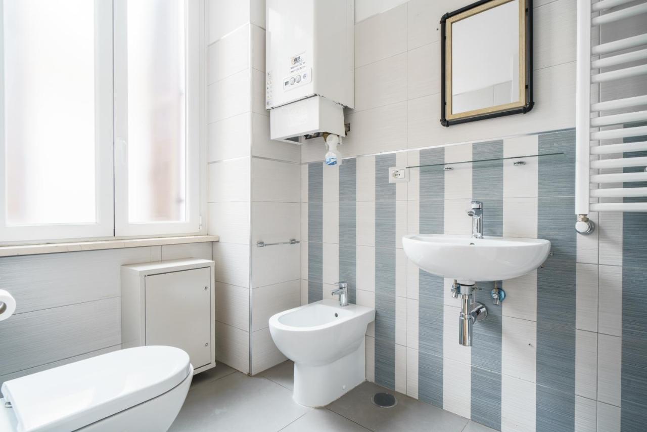 Dreamynest Quattro Cantoni - 2 Bdr Vicino Il Colosseo 罗马 外观 照片